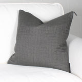 Coussin EDWARD par Marie Dooley Maison