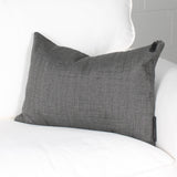 Coussin EDWARD par Marie Dooley Maison
