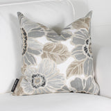 Coussin KASA par Marie Dooley Maison