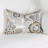 Coussin KASA par Marie Dooley Maison