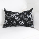 coussin brodé embroidered cushion Marie Dooley Maison